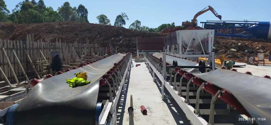 重庆输送皮带机的结构、类型及应用维护要点